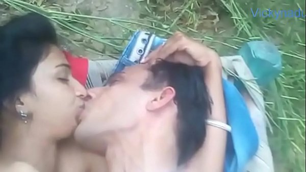 600px x 337px - Haryana ki ladki ka khet me kiss aur chut chudai ka video