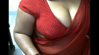 Makanmalkin lady ke bade boobs