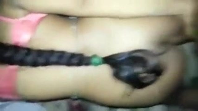 Kamwali Ki Gand Mari Porn - Boss ka lund gaand me leti hui kamwali ka anal video