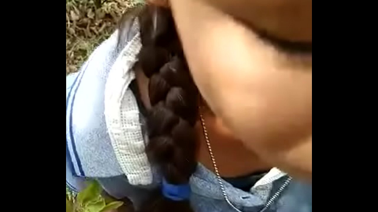 19 sal ki hot marathi girl outdoor blowjob - Hindi BF Videos