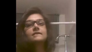 Mature desi woman ke chuche ki selfie