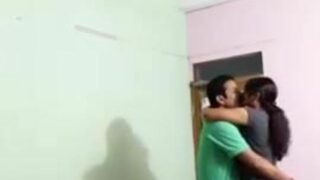 Office ki bhabhi ka desi sex scandal video