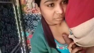 Desi bhabhi ne truck me driver ka lund chusa