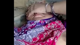 Supervisor ne big boobs desi aunty ki chut mari