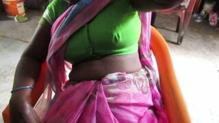 Mature tamil aunty ka chut massage aur chudai