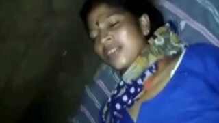 Gaanw ki bhabhi ka hindi threesome porn video