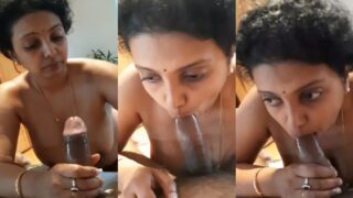 Telgu bhabhi chus rahi hai jawan lover ka bada lund