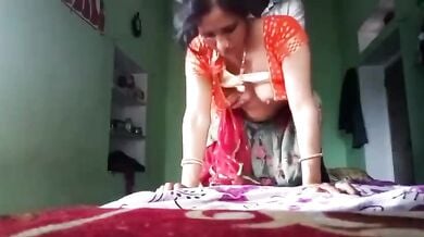 Bhabhi ko kutiya banake pela devar nai village devar bhabhi sex