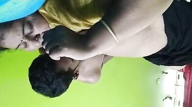 Big boobs horny aunty ki chudai kiya ladke nai lund chusaake