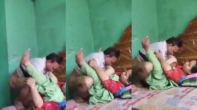 Chacha nai kari chachi ki chudai mere saamne