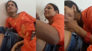 Rajasthani bhabhi chus rahi hai lund muskuraate hue