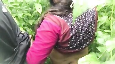 Bade boobs wali gf ke sath kiya outdoor sex