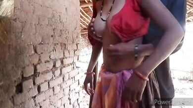 Gaanv ki garib ghar ki randi ladki ko uske jhupdi mai choda