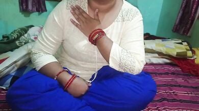 Desi chubby wife ko lund chusaake choda uski moti chut