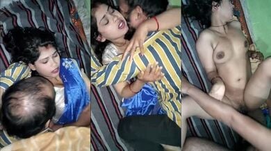 Pati ke sath gaanv ki bhabhi nangi hoke chudi