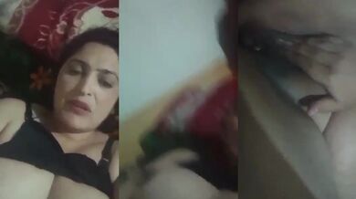 Pakistani bade boobs wali randi bhabhi ki chikni chut