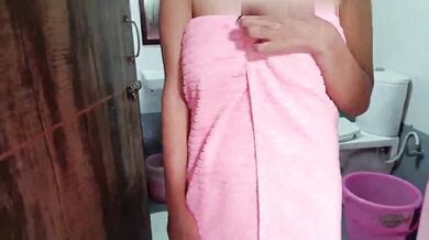 Desi sexy maal apne yaar ka lund chusti hui