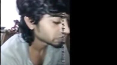 Desi bhabhi ne lover ka lund chusa aur choda