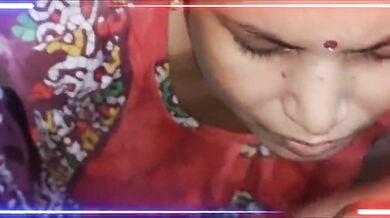 Pyasi padosan aunty ke muh me lund ka maal diya