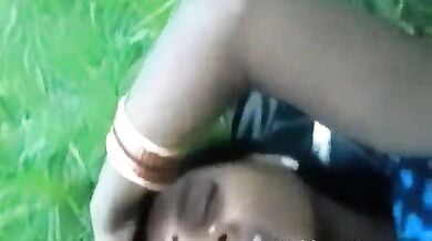 Kale lund se chudwa ke khujli mitai aunty ne