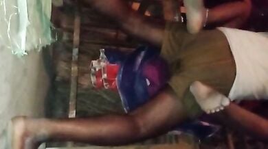 Raat ko dhai baje chachi ki chudai