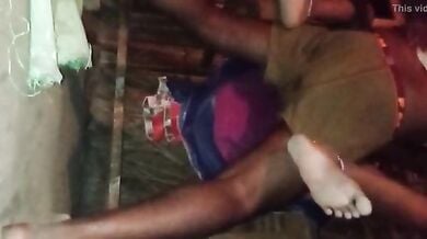 Raat ko dhai baje chachi ki chudai