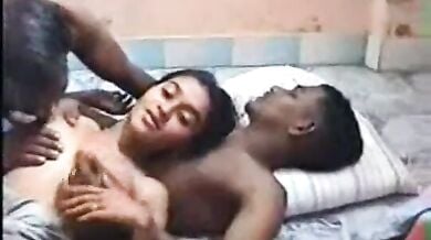 Sexy hostel girl ki threesome chudai party