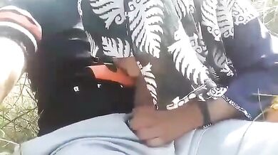 Jhadi me hijabwali muslim girlfriend ka lund sucking