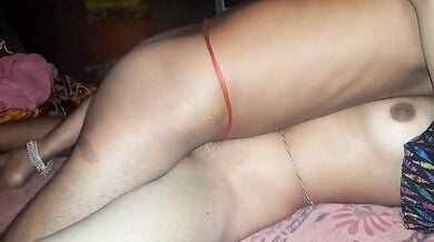Railway quarters me gateman ki biwi ne bada lund liya