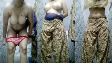 Hot punjabi bhabhi ke chucho aur chut ka nude mms clip