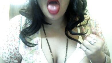 Indian aunty ka online video sex hostel ke ladke ke sath