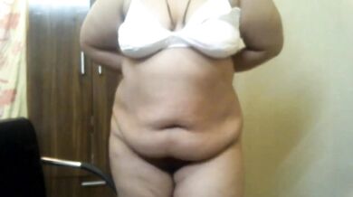 Indian aunty ka online video sex hostel ke ladke ke sath