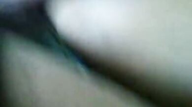 Desi girlfriend chikni chut marwai hans hans ke