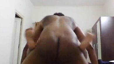 Hot kamwali aunty ne khush kar diya