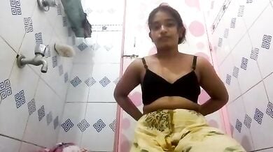 Sexy Indian bhabhi hot bathroom selfie
