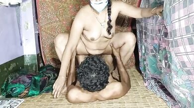 Hot desi chachi ki chut me jawan lund