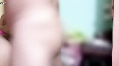 Desi hot bhabhi ki chut chod ke moot diya pati ne