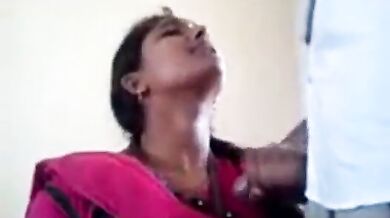 Mallu teacher ko principal ne school me lund chusaya