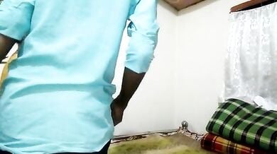 Sexy desi kamwali ne paise le ke driver se chudwaya