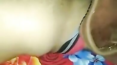 Desi lund chus ke khada karti Indian wife