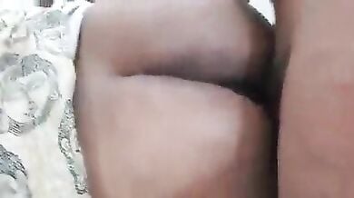 Padosan bhabhi ki chikni chut mari