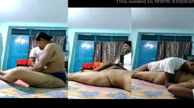 Aadhi umar ke ladke se bur chudai karwai aunty ne