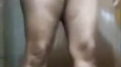 Chachi ki chut aur gaand wali nude video call