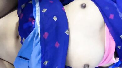 Sexy aunty ki chut ki aag shant ki lund se chod ke