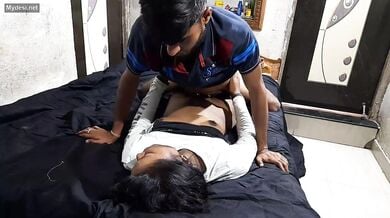 Nokar ne chod diya jawan ladki ko