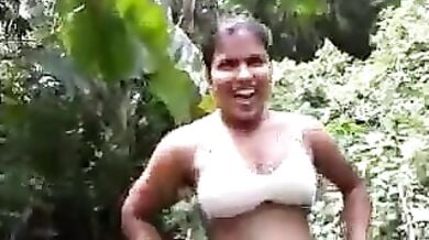 Jungle me desi ladki ki bur chudai