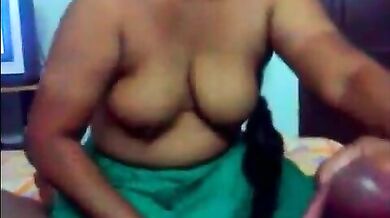 Dost ki maa ne lund sucking kiya