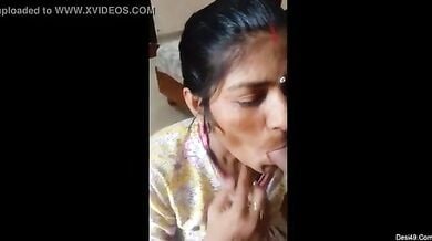 kamwali ke gale me lund utar diya