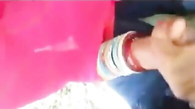 Desi bhabhi ko zabardasti muh me lund diya