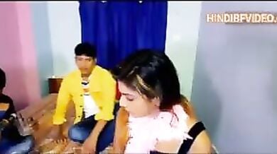 Desi callgirl ko daru pila ke threesome chudai ki